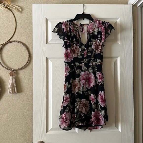 Floral mini Dress - Picture 1 of 4